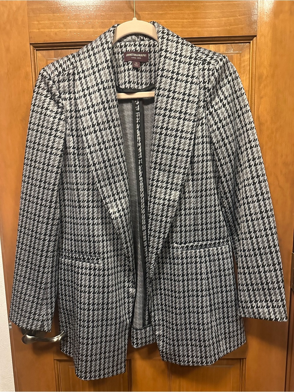 Johnston & Murphy Women's Black and Silver Houndstooth Blazer Jacket